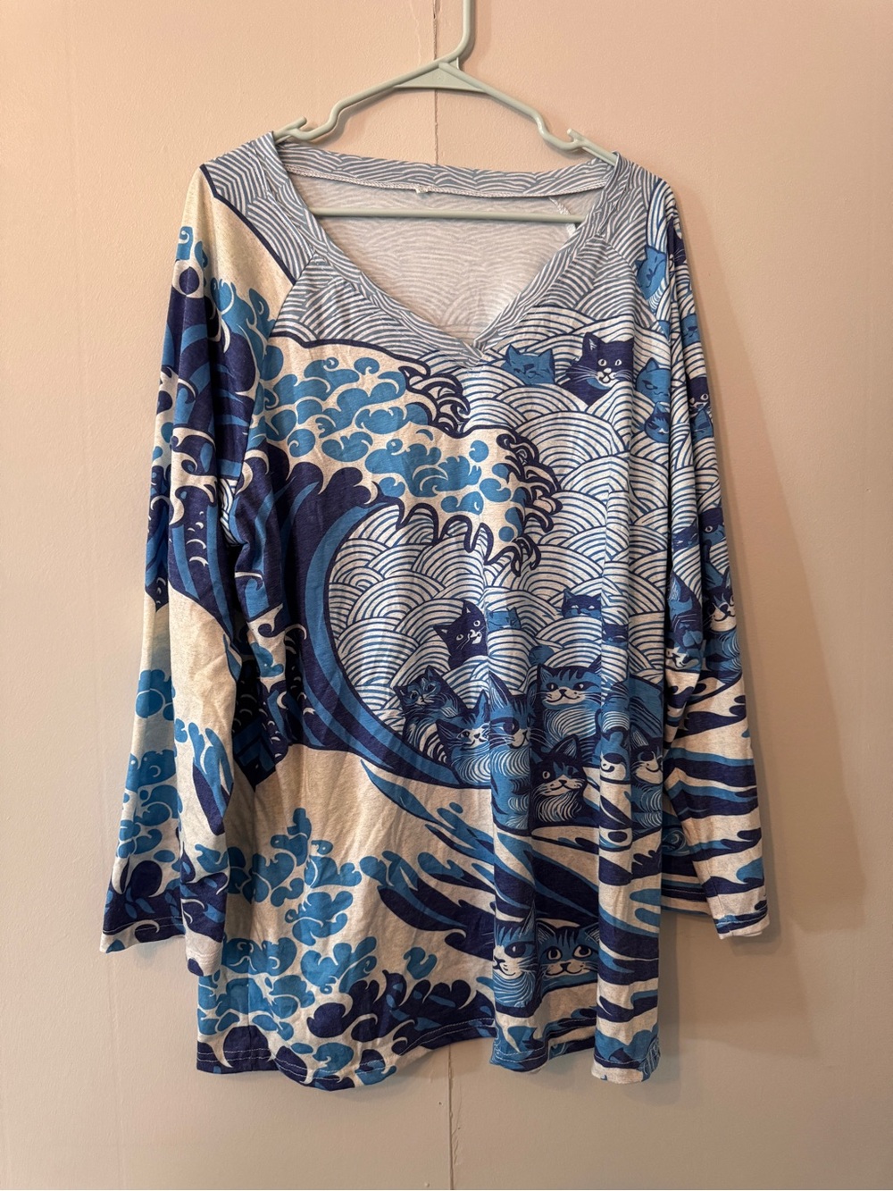 Women’s Blue Wave & Cat Print Long Sleeve shirt